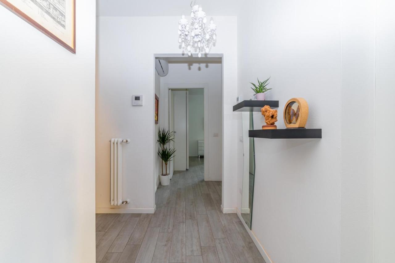 Parma Residential Apartment Con Balcone Exterior foto