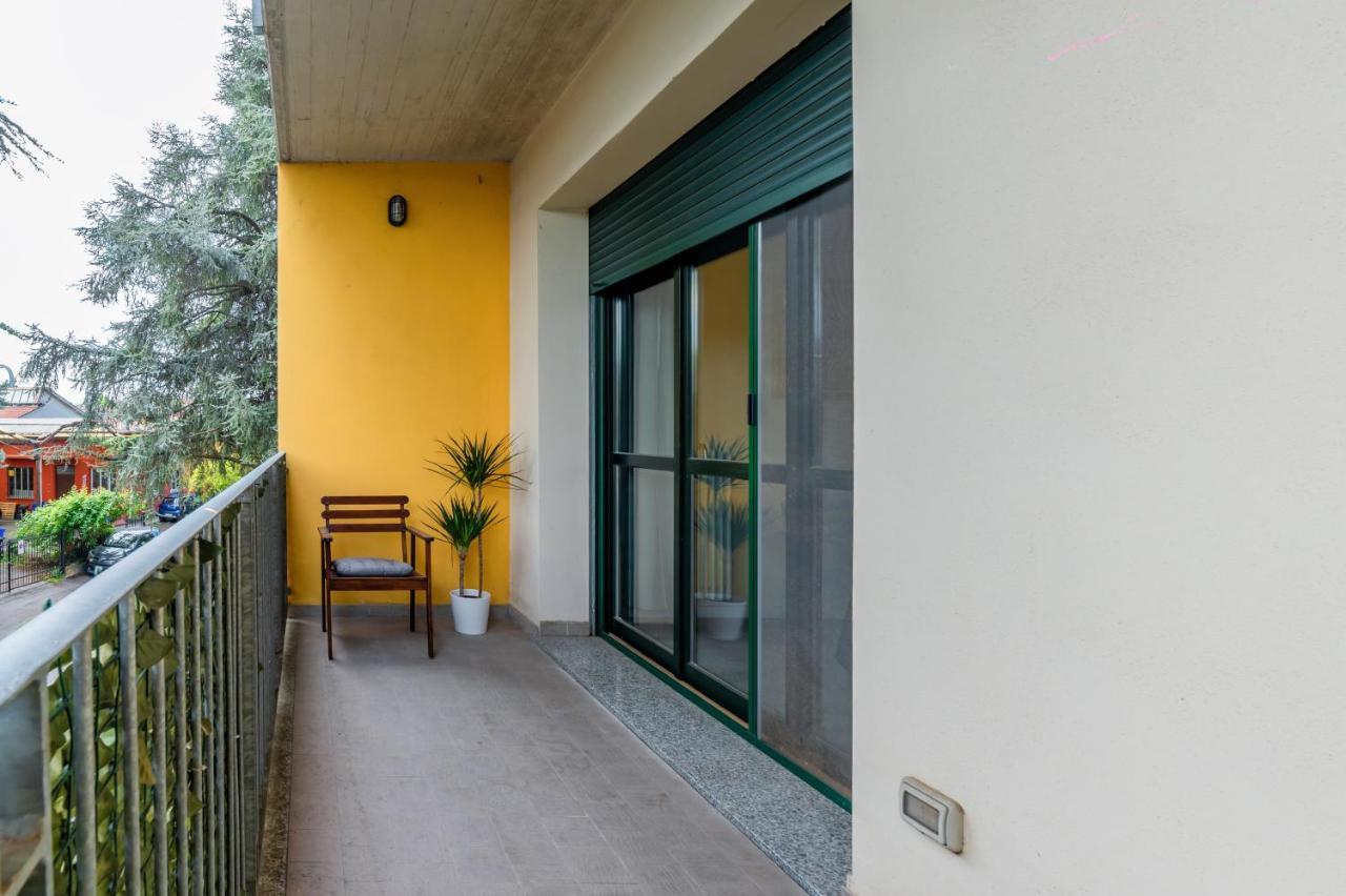 Parma Residential Apartment Con Balcone Exterior foto